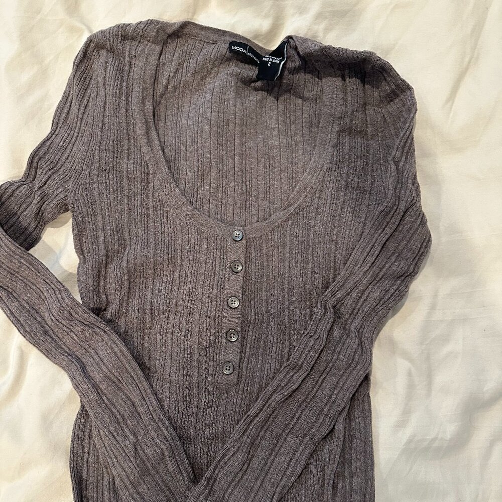 Moda International Mauve/Deep Purple Sweater - Size Small